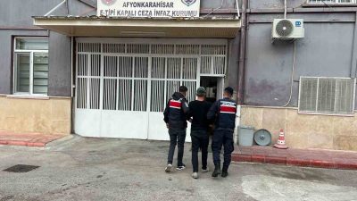 AFYONKARAHİSAR’DA KAÇAK ŞAHIS YAKALANDI