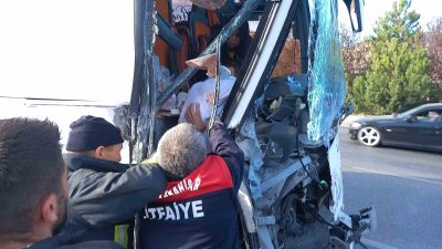 AFYONKARAHİSAR'DA BİR GÜNDE İKİNCİ OTOBÜS KAZASI:20 YARALI