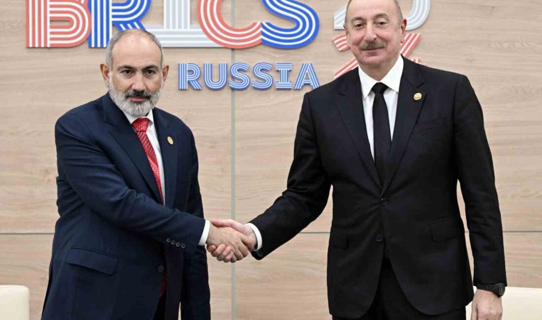 AZERBAYCAN CUMHURBAŞKANI İLHAM ALİYEV, BRICS ZİRVESİ MARJINDA ERMENİSTAN BAŞBAKANI NİKOL
