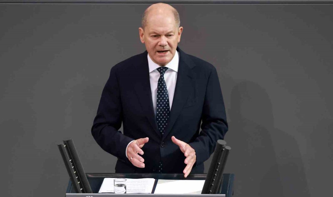 ALMANYA BAŞBAKANI OLAF SCHOLZ, ÜLKESİNİN İSRAİL'E SİLAH TEDARİKİNE DEVAM EDECEĞİNİ