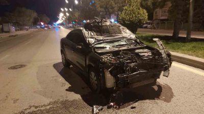 BAŞKENTTE OTOMOBİLİN ÇARPTIĞI BİSİKLETLİ 2 ÇOCUKTAN BİRİ ÖLDÜ, BİRİ AĞIR