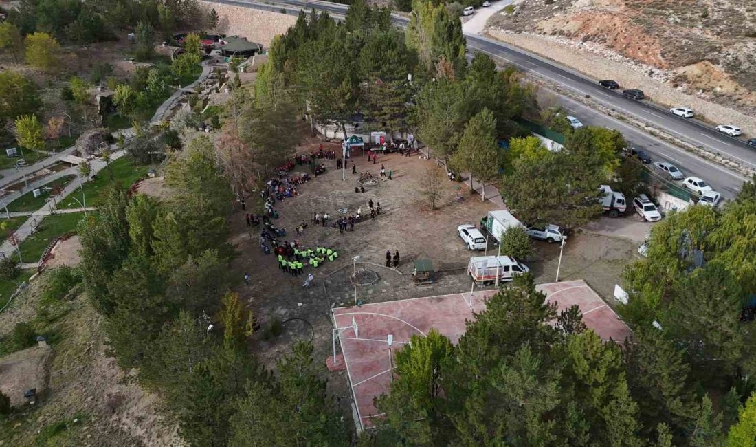 SİVAS’TA AFAD ÖNCÜLÜĞÜNDE ARAMA KURTARMA GÖNÜLLÜLERİNİN KATILIMIYLA KAMP DÜZENLENDİ. GENELDE