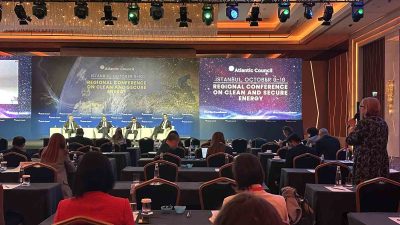 İSTANBUL'DA DÜZENLENEN ATLANTİK KONSEYİ'NİN BÖLGESEL TEMİZ VE GÜVENLİ ENERJİ KONFERANSI