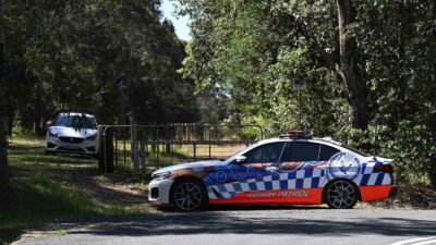 AVUSTRALYA'NIN SYDNEY KENTİNDE İKİ UÇAĞIN HAVADA ÇARPIŞMASI VE ORMANLIK ALANA