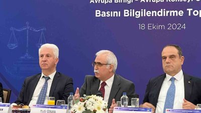 ANAYASA MAHKEMESİ(AYM) ANKARA’DA BİR OTELDE BASIN BİLGİLENDİRME TOPLANTISI DÜZENLEDİ. TOPLANTIDA