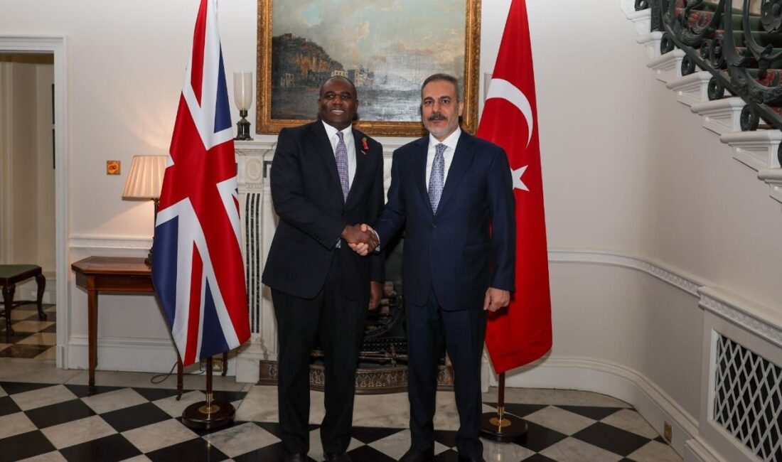 DIŞİŞLERİ BAKANI HAKAN FİDAN, LONDRA’DA İNGİLTERE DIŞİŞLERİ BAKANI DAVİD LAMMY