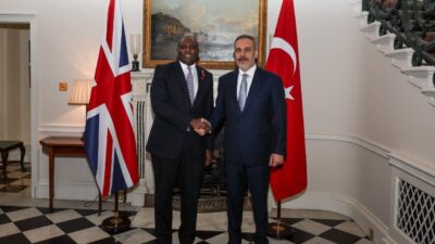 DIŞİŞLERİ BAKANI HAKAN FİDAN, LONDRA’DA İNGİLTERE DIŞİŞLERİ BAKANI DAVİD LAMMY
