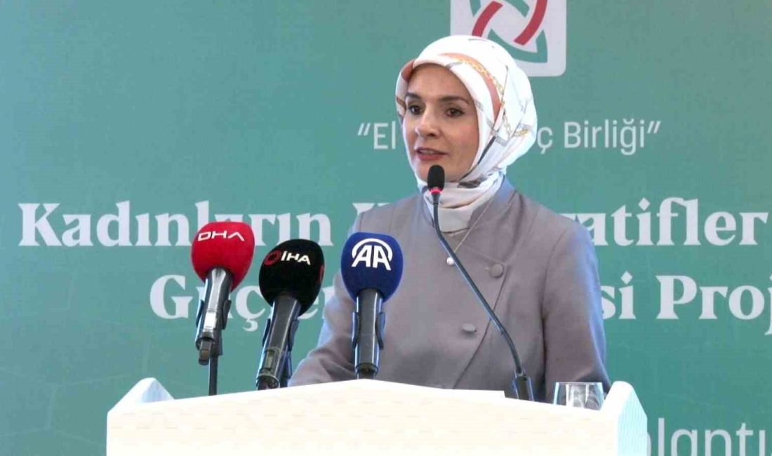 AİLE VE SOSYAL HİZMETLER BAKANI MAHİNUR ÖZDEMİR GÖKTAŞ, PROGRAMDA BİR
