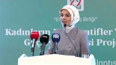 AİLE VE SOSYAL HİZMETLER BAKANI MAHİNUR ÖZDEMİR GÖKTAŞ, PROGRAMDA BİR