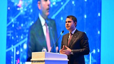 ÇEVRE, ŞEHİRCİLİK VE İKLİM DEĞİŞİKLİĞİ BAKANI MURAT KURUM