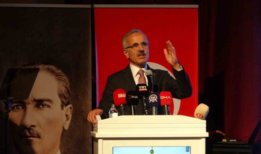 ULAŞTIRMA VE ALTYAPI BAKANI ABDULKADİR URALOĞLU, "2002 YILINDA 6 BİN