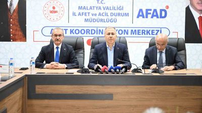 İÇİŞLERİ BAKANI ALİ YERLİKAYA, DEPREMİN MEYDANA GELDİĞİ MALATYA'DA AFAD KOORDİNASYON