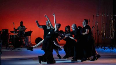 BAKIRKÖY BELEDİYE TİYATROLARI, 2024-2025 TİYATRO SEZONUNU "FLU LYSİSTRATA" ADLI OYUNLA