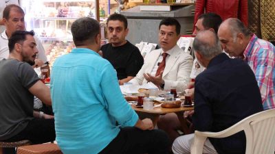 MARMARİS BELEDİYE BAŞKANI ACAR ÜNLÜ, KENDİSİNİ DAVET EDEN KAPALI ÇARŞI