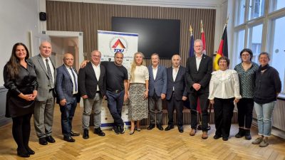 TEPEBAŞI BELEDİYE BAŞKANI DT. AHMET ATAÇ, V.İN.E PROJESİ'NİN BERLİN'DE GERÇEKLEŞTİRİLEN