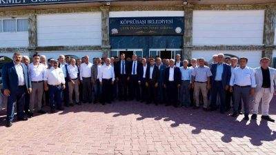 MANİSA BÜYÜKŞEHİR BELEDİYE BAŞKANI MİMAR FERDİ ZEYREK, KÖPRÜBAŞI’NDA MAHALLE MUHTARLARI