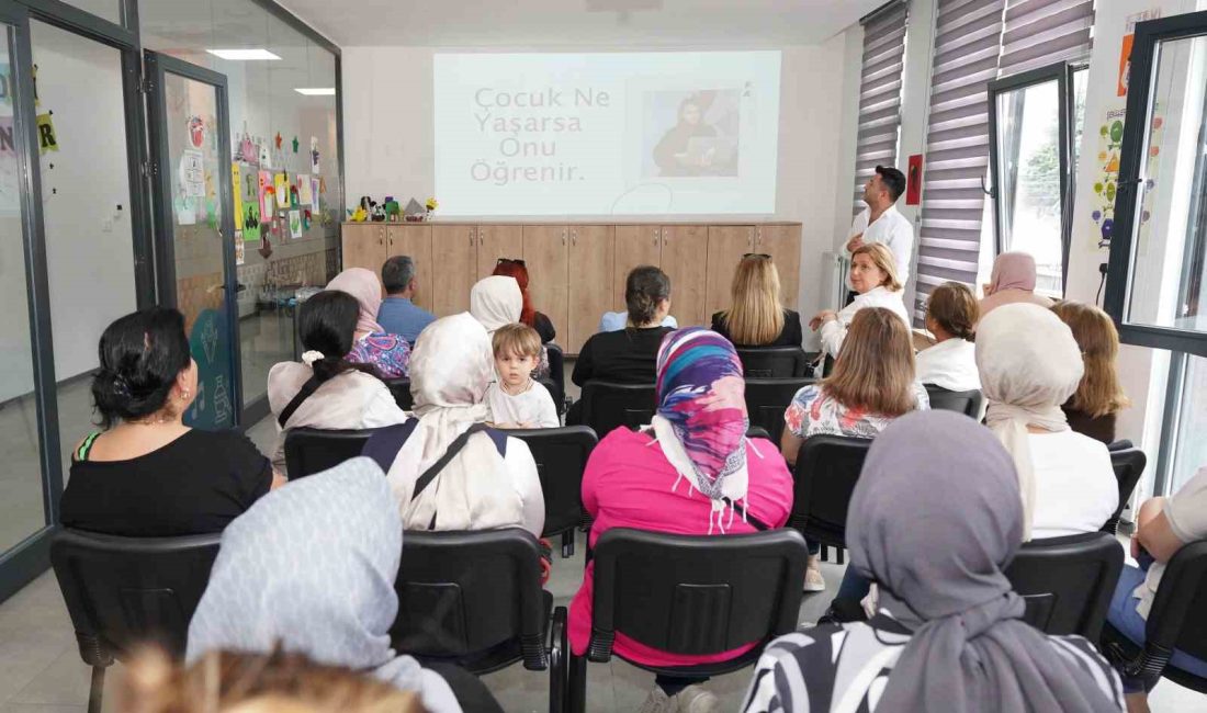 BEYLİKDÜZÜ BELEDİYESİ’NİN ANNE VE ÇOCUK MERKEZLERİNDE EBEVEYNLERİ DOĞRU ÇOCUK EĞİTİMİ