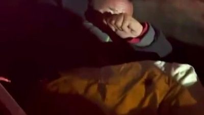 BEYLİKDÜZÜ’NDE BULUNAN BİR PARK İÇERİSİNDE UYGUNSUZ HAREKETLER SERGİLEYEN ŞAHIS, PARKTA