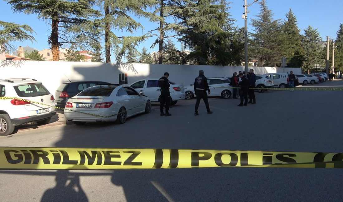 KONYA'DA ÇIKAN TARTIŞMADA BIÇAKLANAN ŞAHIS BİNDİĞİ OTOMOBİL BİLİNCİ KAPANMASI SONUCU