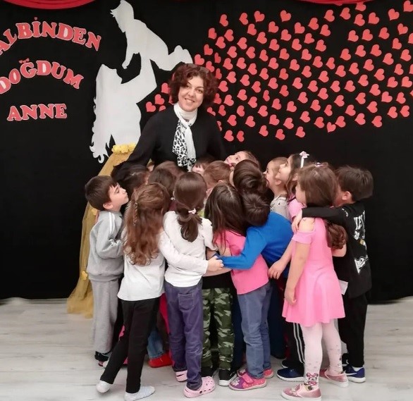 BİLECİK'İN SEVİLEN 'MÜDÜR TEYZESİ' EMEKLİ  OLDU