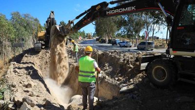 MUĞLA BÜYÜKŞEHİR BELEDİYESİ MUSKİ EKİPLERİ BODRUM İLÇESİNDEKİ ARIZALI ANA İÇME