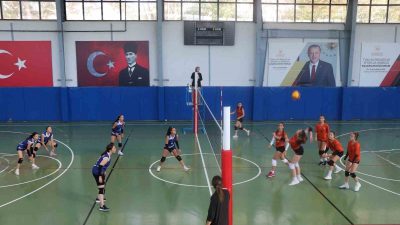 BOZÜYÜK'TE 29 EKİM CUMHURİYET BAYRAMI KAPSAMINDA SPORTİF TURNUVALAR BAŞLADI