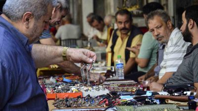 MERSİN'DE 80 YAŞINDAKİ FAZLI KAYA'NIN 22 YIL ÖNCE AÇTIĞI KAHVEHANEDE