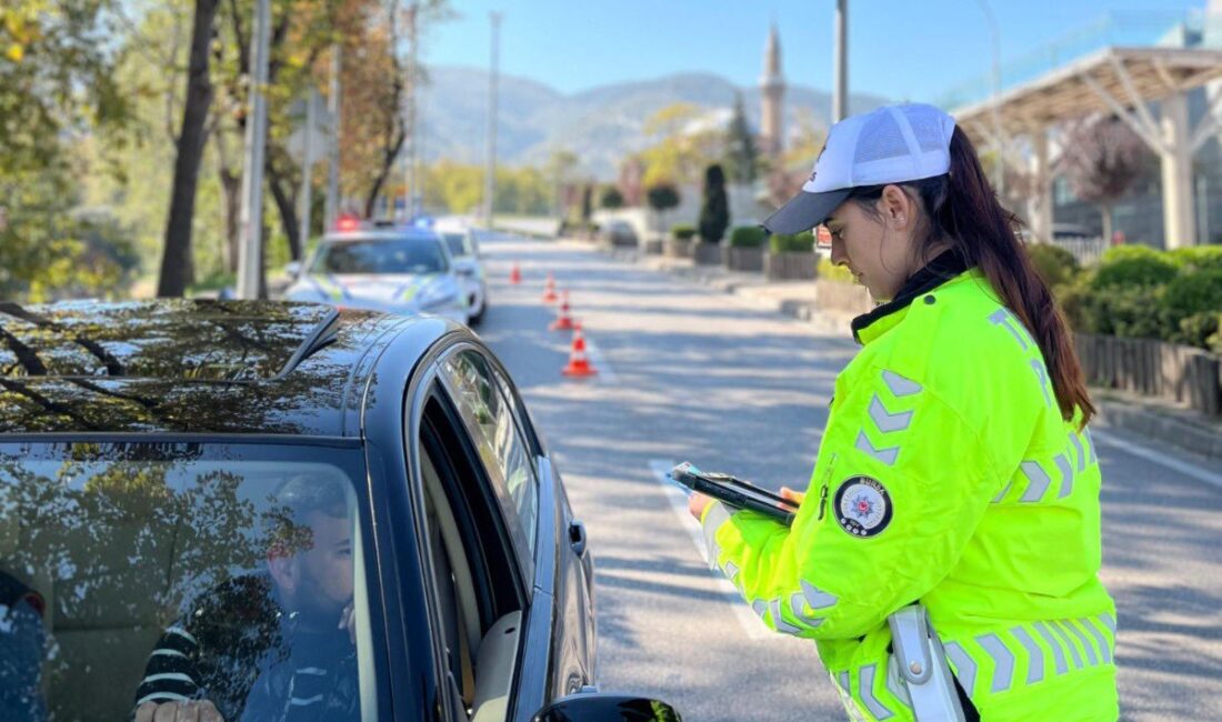 BURSA EMNİYET MÜDÜRLÜĞÜ TRAFİK ŞUBE DENETLEME MÜDÜRLÜĞÜ EKİPLERİNCE KAZALARIN ÖNÜNE