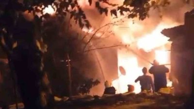 BURSA'NIN ORHANELİ İLÇESİNDE MEYDANA GELEN YANGINDA, 3 EV KULLANILAMAZ HALE