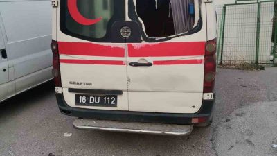 BURSA'DA AKILALMAZ OLAY : HASTANEYE AİT AMBULANSIN VE GÜVENLİK KULÜBESİNİN