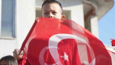 BURSA'DA CUMHURİYET'İN İLANININ 101. YILDÖNÜMÜ BÜYÜK COŞKUYLA KUTLANDI. KUTLAMALARA BİNLERCE