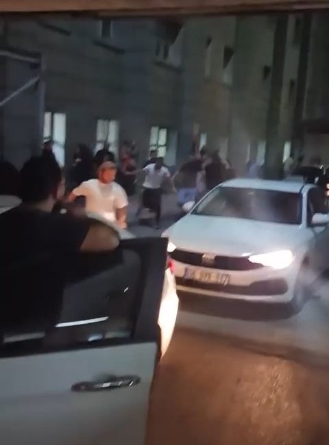 BURSA'DA HASTA YAKINLARI BİRBİRİNE GİRDİ