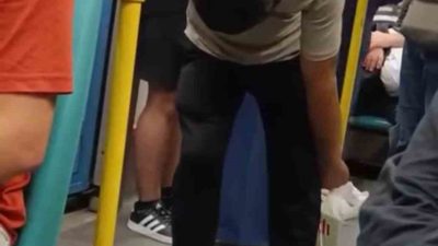 BURSA'DA UYUŞTURUCU MADDE ETKİSİNDEKİ BİR KİŞİ METROYA BİNDİ. METRO İÇİNDE