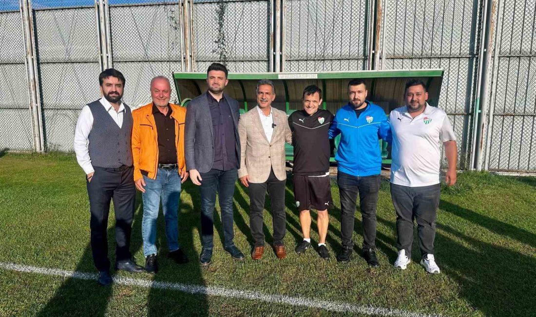Gemlik Belediye Başkanı Şükrü Deviren, Bursaspor Kulübü’ne gerçekleştirdiği ziyaretle, kulüp