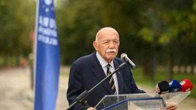 Bursa Büyükşehir Belediyesi, başkanlığı döneminde şehrin yeşil kimliğine önemli katkılar