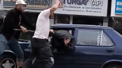 AFYONKARAHİSAR’DA TRAFİKTE TARTIŞLARI OTOMOBİL SÜRÜCÜSÜNÜ ARACIN CAMINDAN ÇIKARARAK DARP EDEN