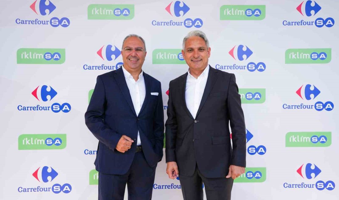 CARREFOURSA İCRA KURULU ÜYESİ BULUT BATUM (SOLDA)  VE TEKNOSA