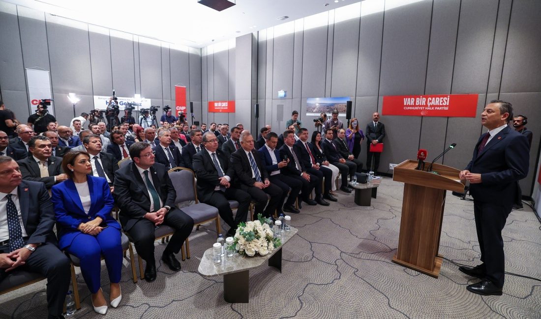 CUMHURİYET HALK PARTİSİ (CHP) GENEL BAŞKANI ÖZGÜR ÖZEL, “KİM 'GEÇİNEMİYORUZ'
