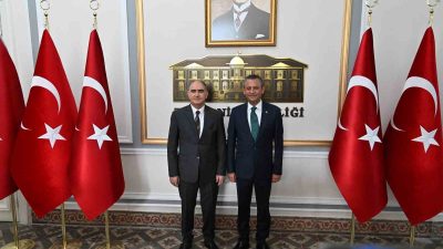 CUMHURİYET HALK PARTİSİ (CHP) GENEL BAŞKANI ÖZGÜR ÖZEL, GEÇTİĞİMİZ GÜNLERDE