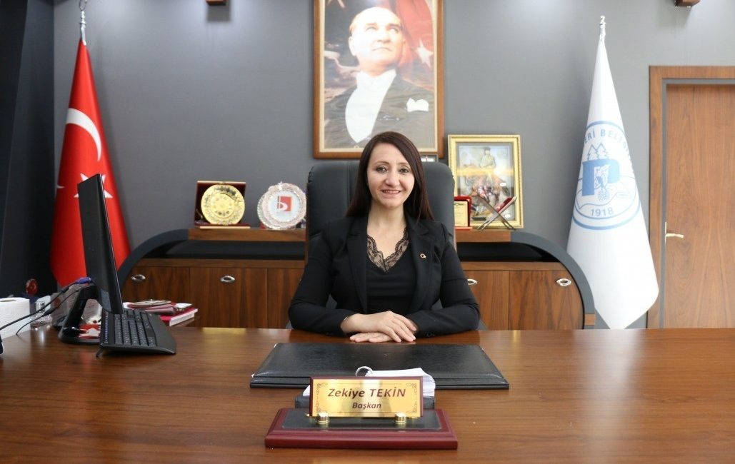 BİLECİK BELEDİYELER BİRLİĞİ AYNI ZAMANDA PAZARYERİ BELEDİYE BAŞKANI ZEKİYE TEKİN,
