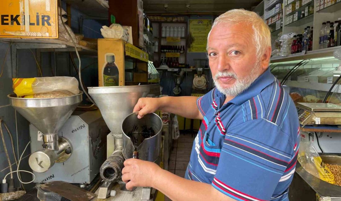 ESKİŞEHİR’DE ÇÖREKOTU YAĞI ÜRETİCİLİĞİ YAPAN SELİM YALÇINER, SON DÖNEMLERDE SAĞLIKLI