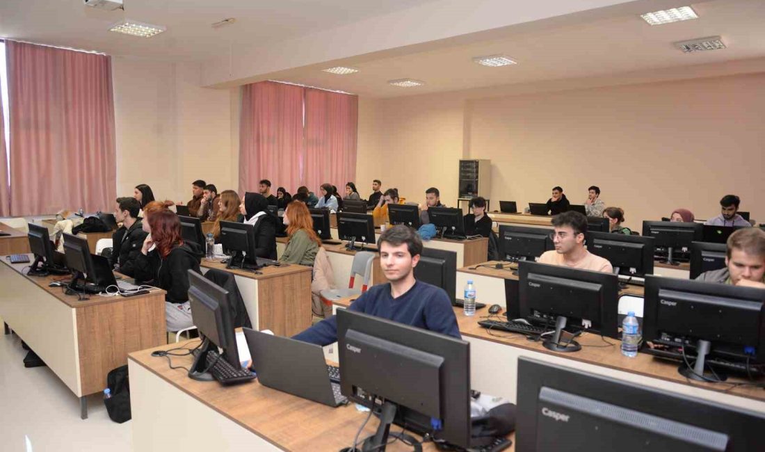 COŞKUNÖZ EĞİTİM VAKFI’NIN, MESLEKİ VE TEKNİK EĞİTİMİN ÜLKE GENELİNDE GELİŞMESİNE