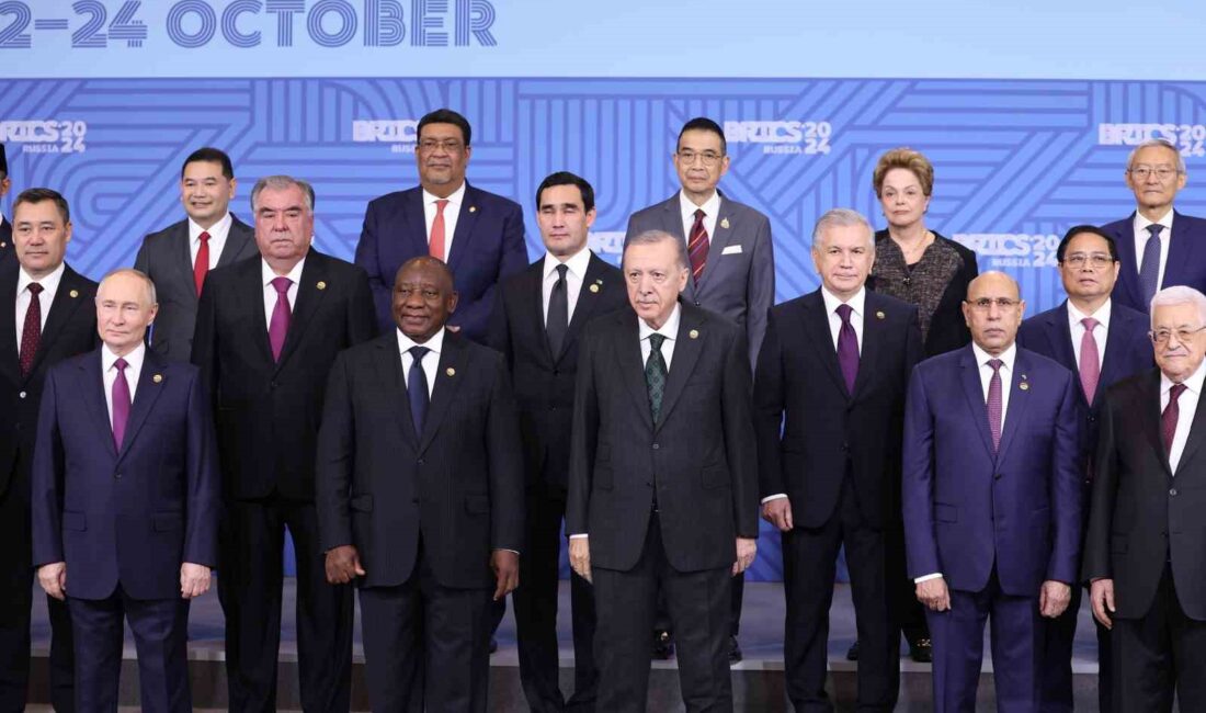 CUMHURBAŞKANI RECEP TAYYİP ERDOĞAN, BRICS LİDERLER ZİRVESİ KAPSAMINDA AİLE FOTOĞRAFI