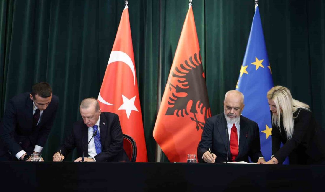 CUMHURBAŞKANI RECEP TAYYİP ERDOĞAN, TİRAN'DA ARNAVUTLUK BAŞKANI EDİ RAMA İLE