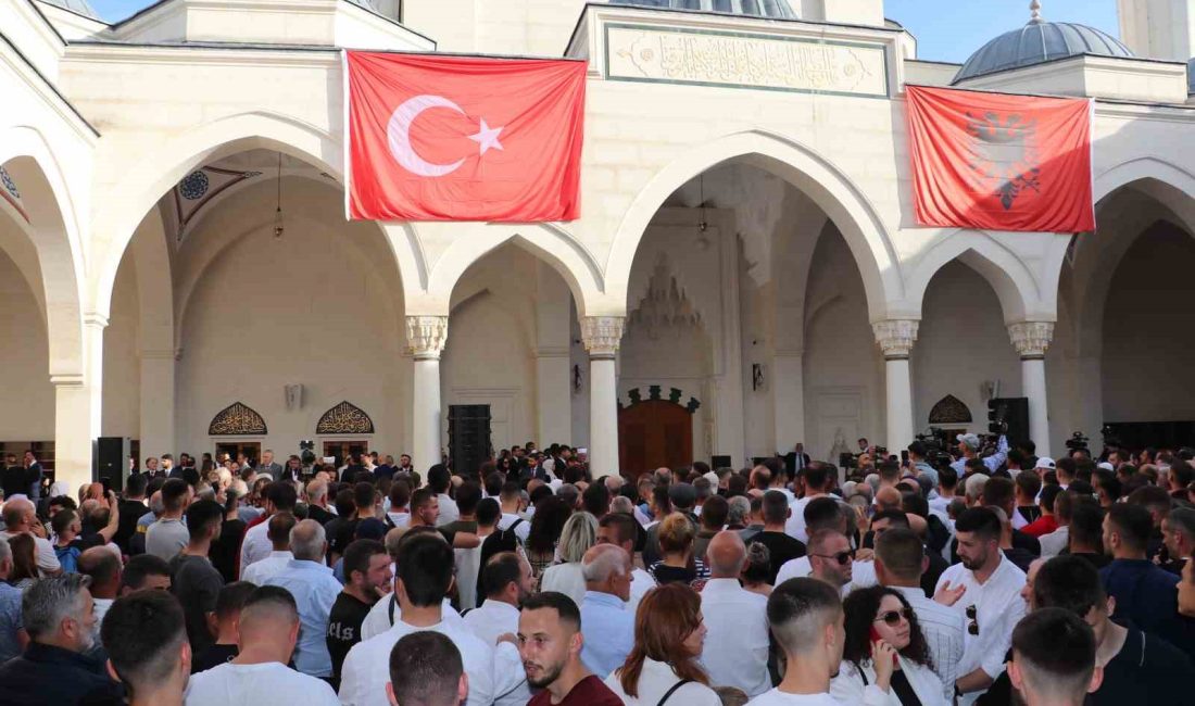 CUMHURBAŞKANI ERDOĞAN İLE ARNAVUTLUK BAŞBAKANI RAMA, NAMAZGAH CAMİ'Nİ İBADETE AÇTI