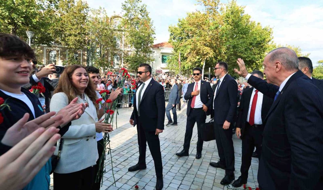CUMHURBAŞKANI ERDOĞAN: "İSRAİL'İN UYGULADIĞI DEVLET TERÖRÜNÜN KARŞISINDA DURMAK HEPİMİZ İÇİN