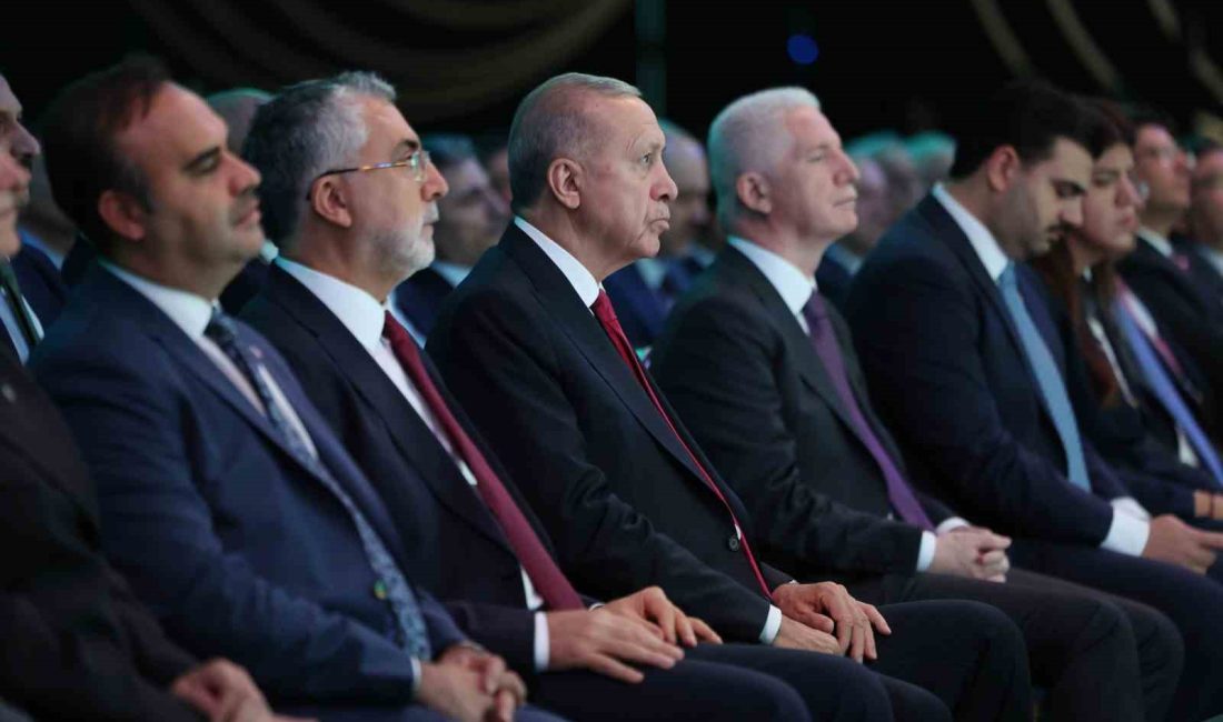 CUMHURBAŞKANI RECEP TAYYİP ERDOĞAN, "REZERVLERİMİZ ARTMAYA DEVAM EDİYOR. MERKEZ BANKASI