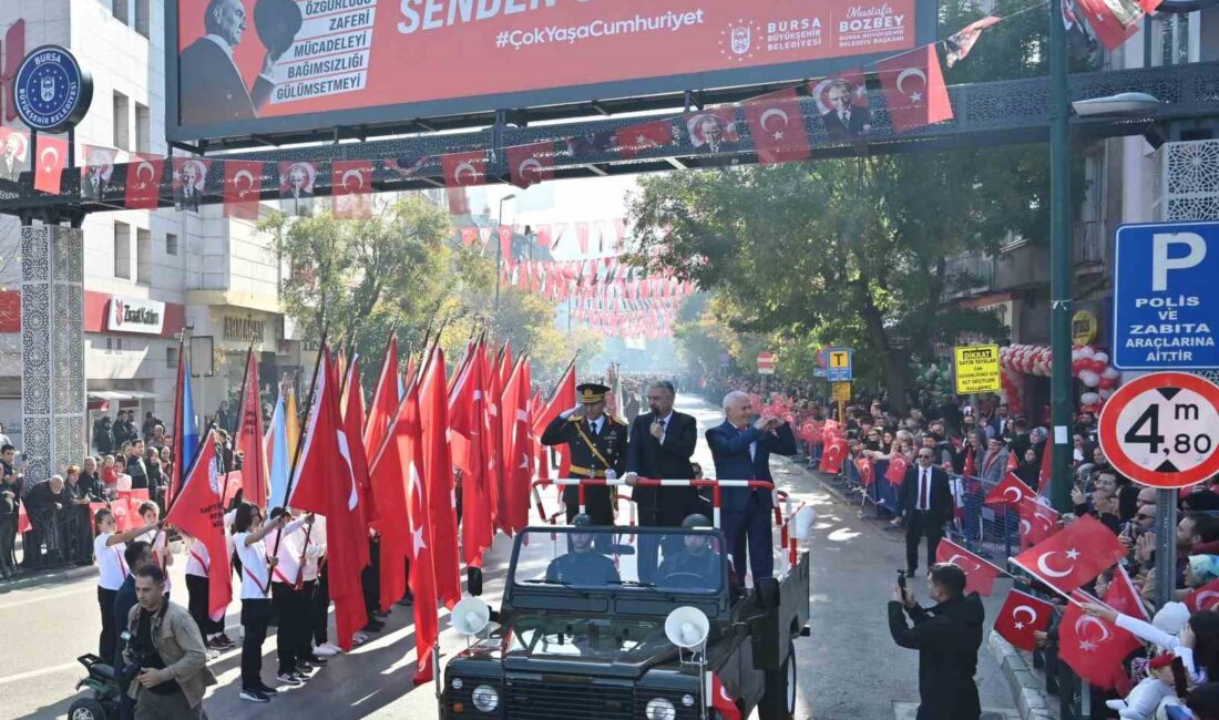 BURSA'DA 29 EKİM COŞKUSU YAŞANDI