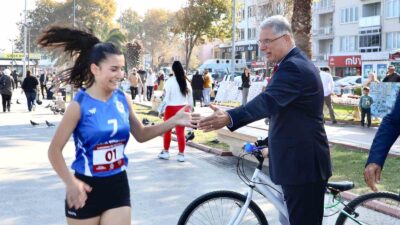 Mudanya Belediyesi tarafından “Çok Yaşa Cumhuriyet” temasıyla düzenlenen 29 Ekim