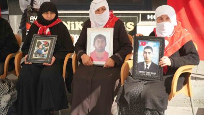 MUŞ’TA ÇOCUKLARINI TERÖR ÖRGÜTÜ PKK’NIN PENÇESİNDEN KURTARMAK İSTEYEN AİLELER, KARARLI